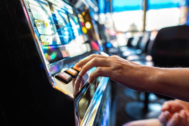 omutogel rtp customer support assisting a player with payment processing